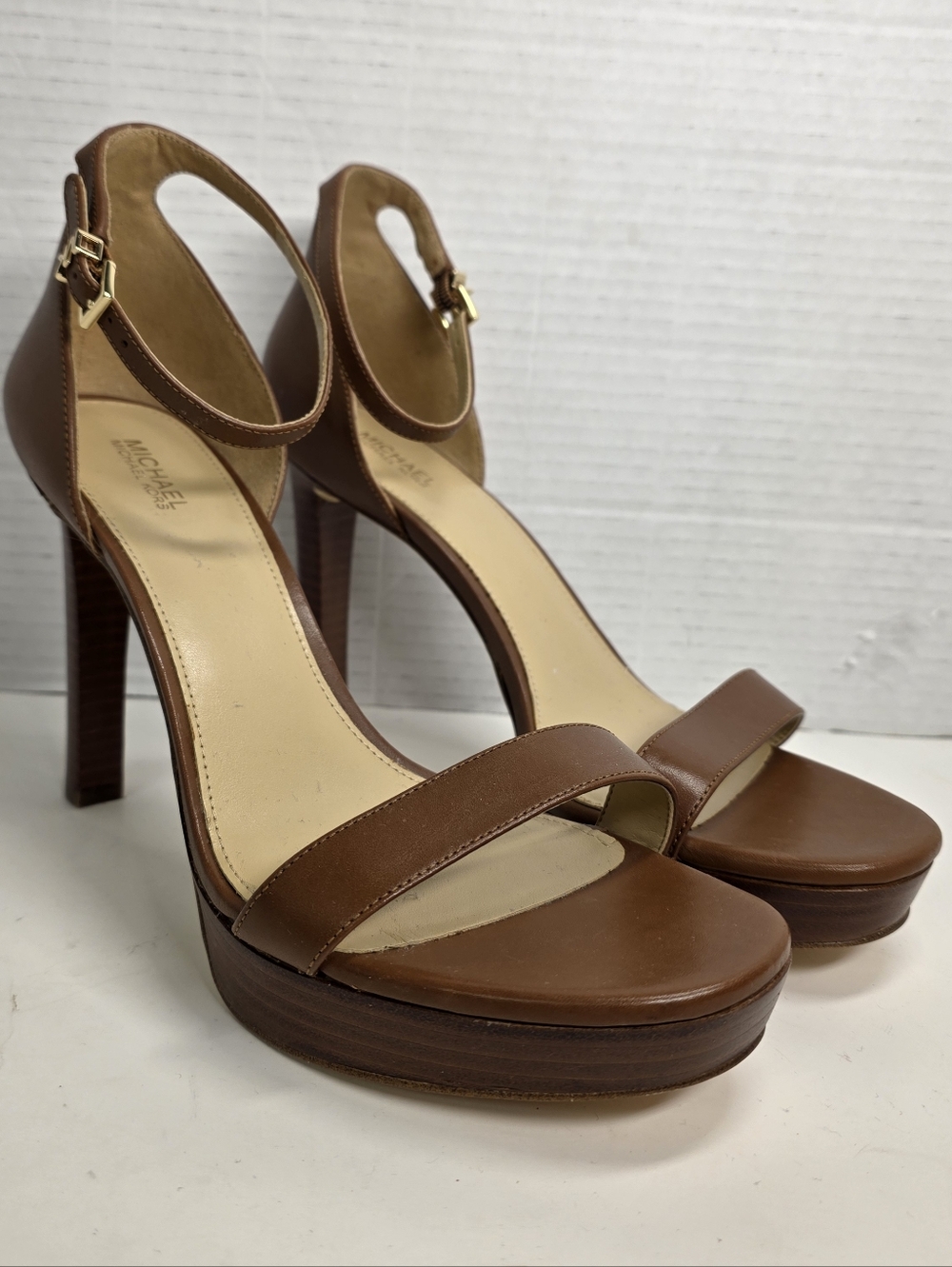 Michael Kors Margot Brown Platform Dress Heels Ankle Strap Sz 9